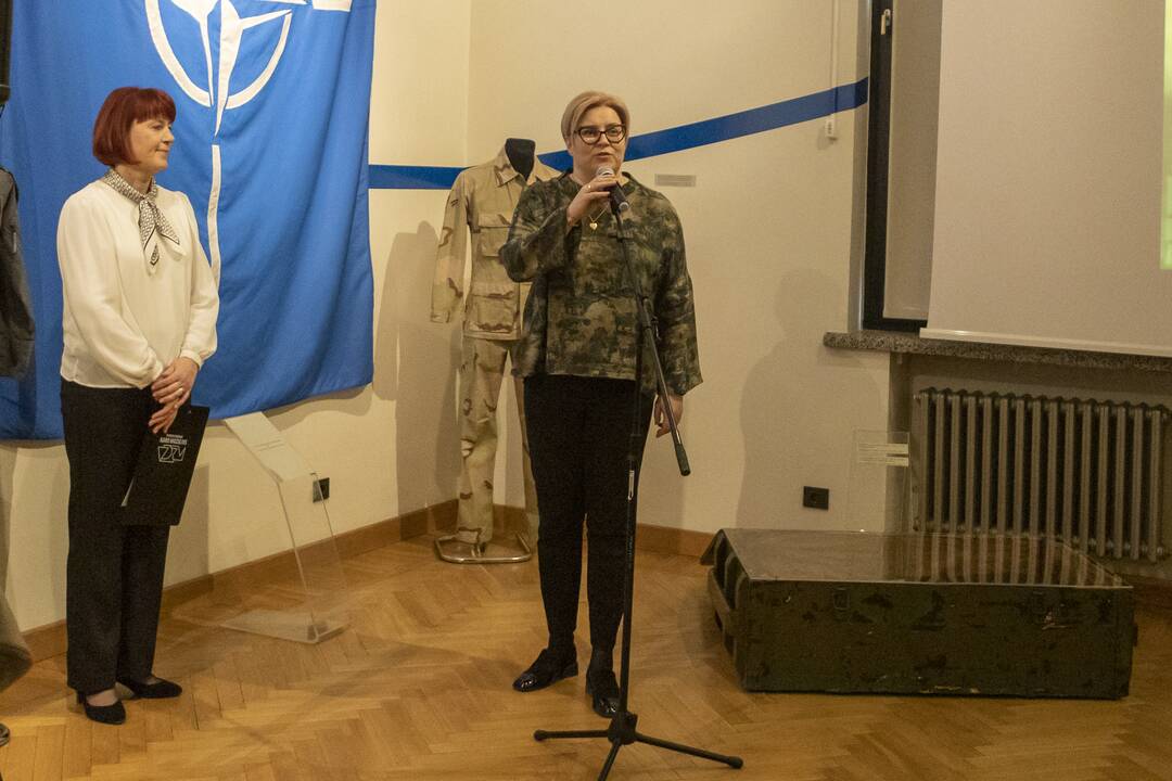 Paroda NATO 20-mečiui paminėti