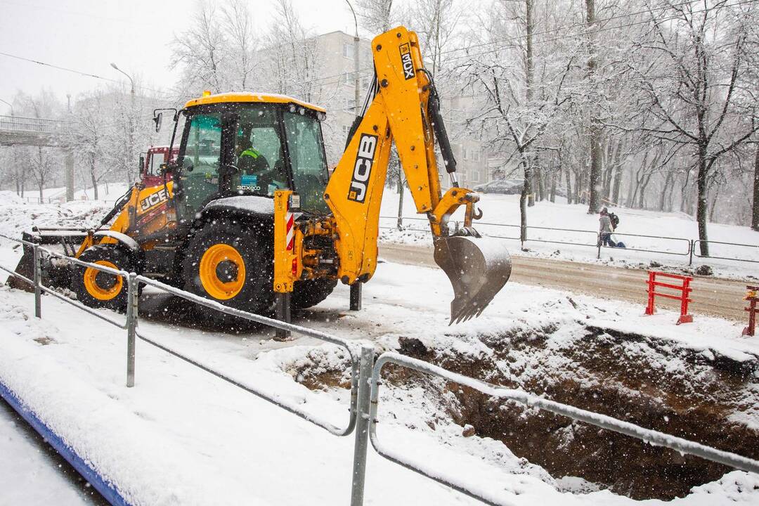 Vandentiekio avarija Žemaitės gatvėje