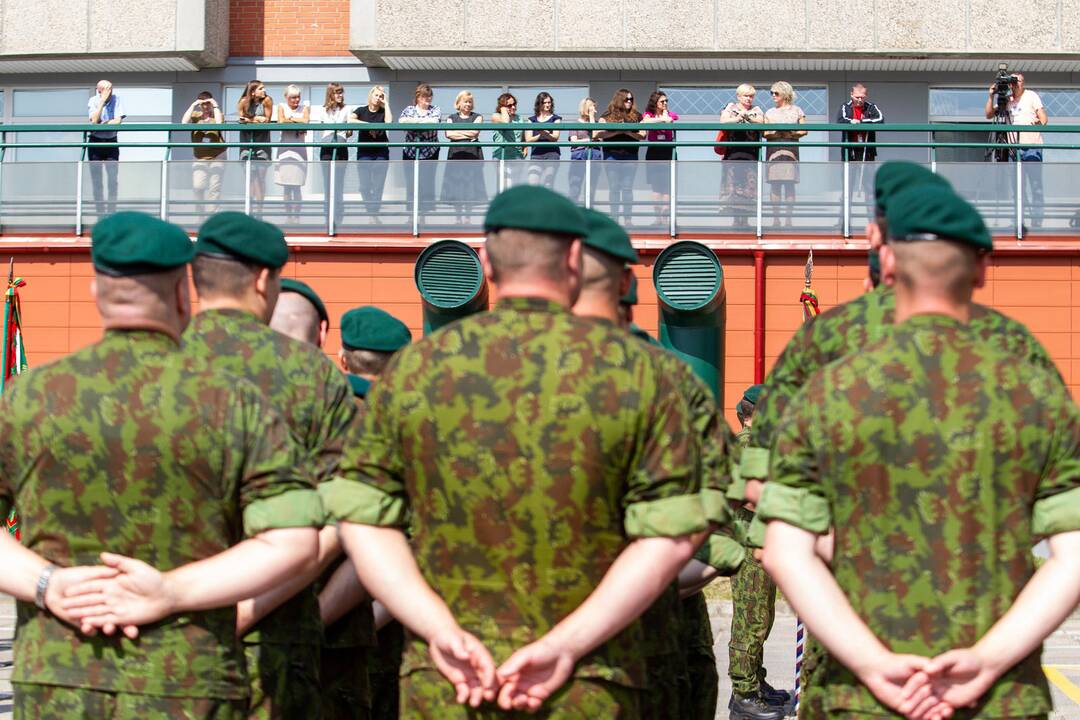 Sausumos pajėgų vado pareigų perdavimo ceremonija