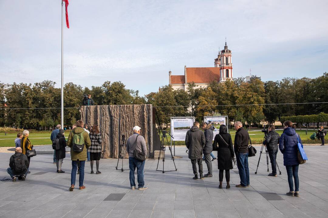 Laisvės kalvos maketas Lukiškių aikštėje