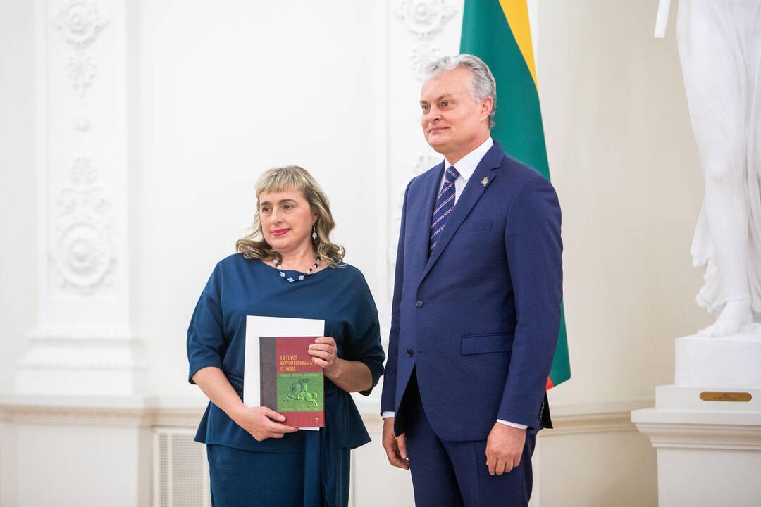 Konstitucijos egzamino nugalėtojų apdovanojimai