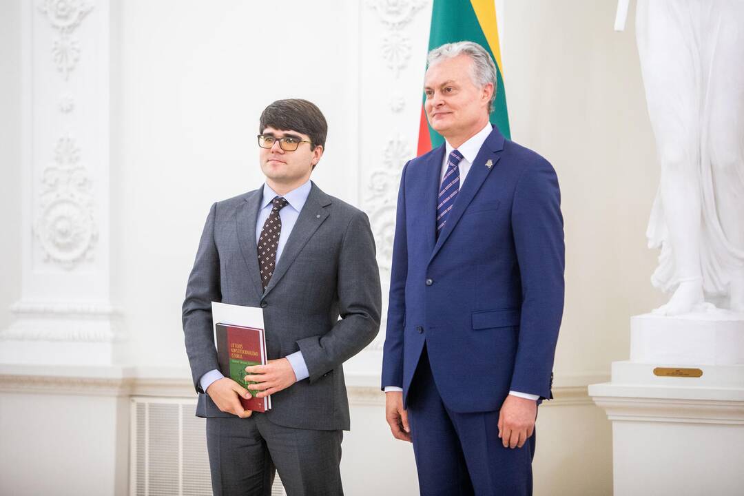 Konstitucijos egzamino nugalėtojų apdovanojimai
