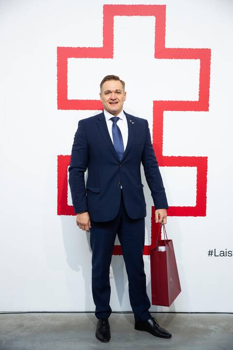Pristatyta atkurta partizanų uniforma