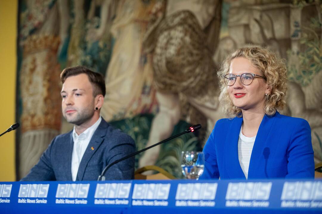 Partijų spaudos konferencijos