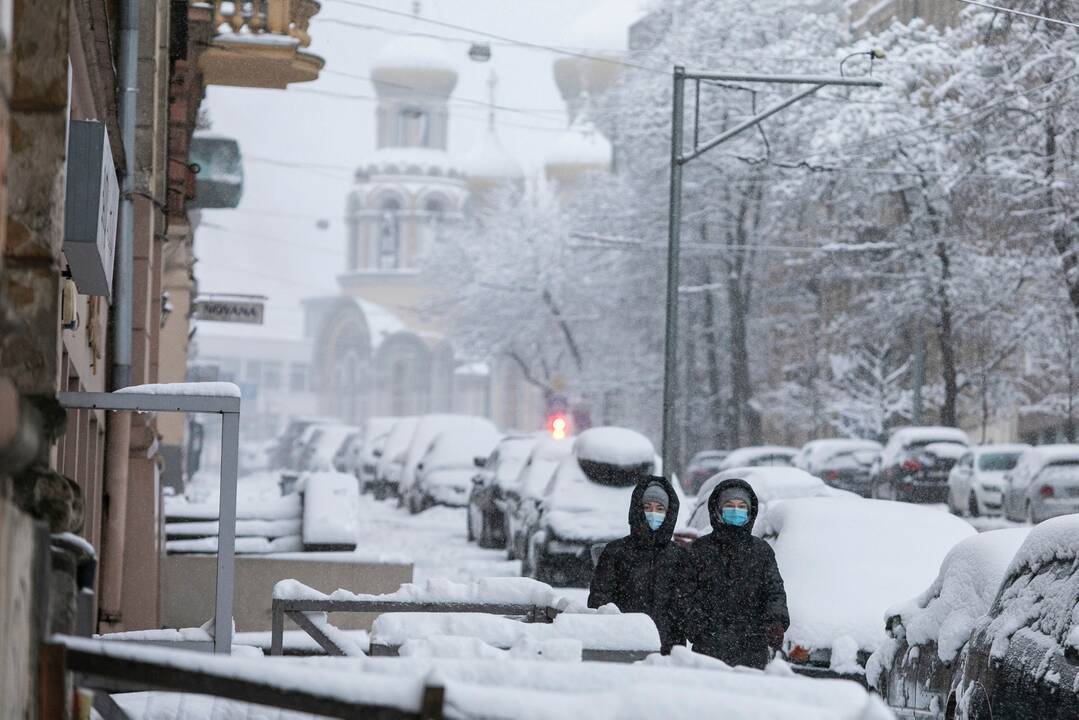 Baigiamas rengti Vyriausybės planas: kaip bus atlaisvinamas karantinas?