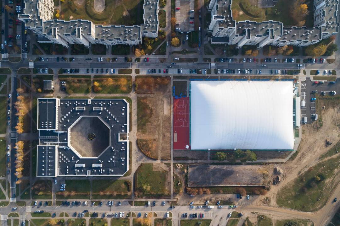 Pilaitės bendruomenės sporto klubo valdybos vadovas G.Tvarijonas tikisi, kad naujasis futbolo maniežas taps vietos gyventojų sportinio gyvenimo centru.