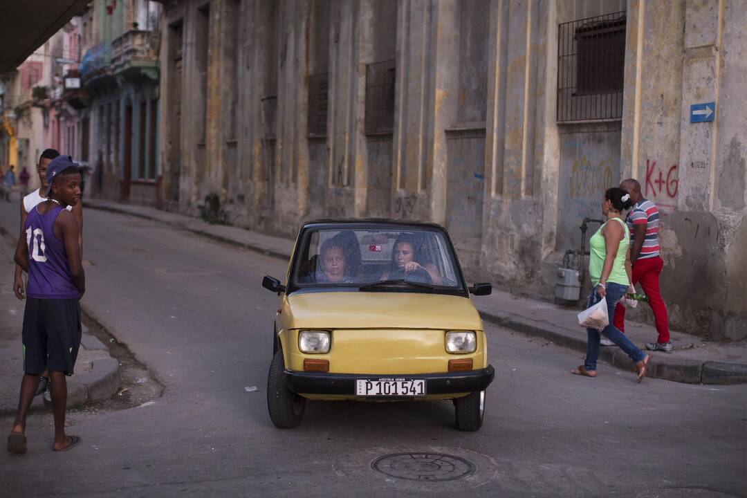 Kubiečiai kraustosi iš proto dėl lenkiškų „Fiat 126p“