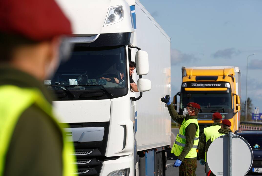 Nuo birželio atveriama siena su Latvija – nelieka postų ir patikrinimų