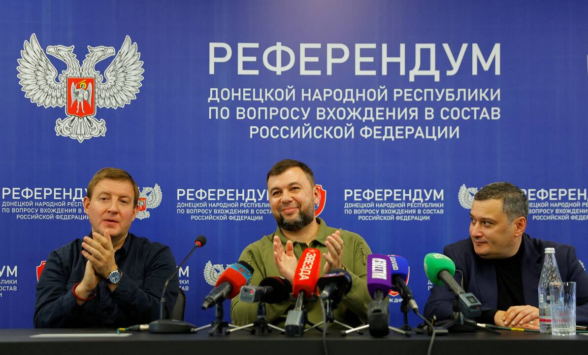 Prorusiški pareigūnai Ukrainoje skelbia pergalę „referendumuose“