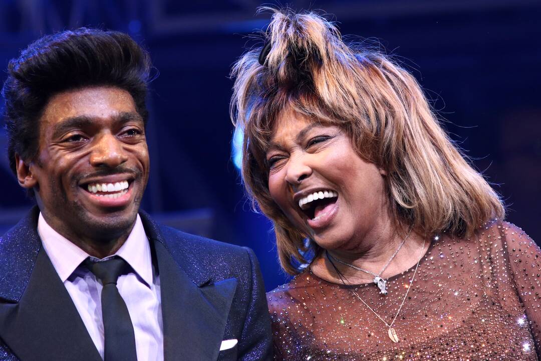 1939 m. gimė amerikiečių popdainininkė Tina Turner