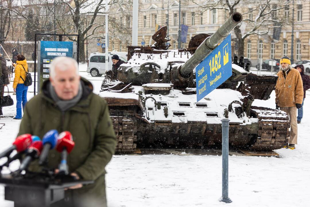 Vilniuje eksponuojamas ukrainiečių sunaikintas rusiškas tankas