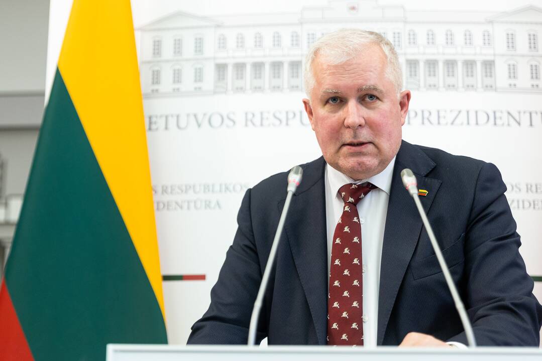 KAM stabdo Ukrainai skirtų termovizinių žiūronų pirkimą