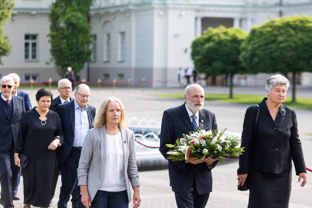 A. Adamkienės laidotuvės