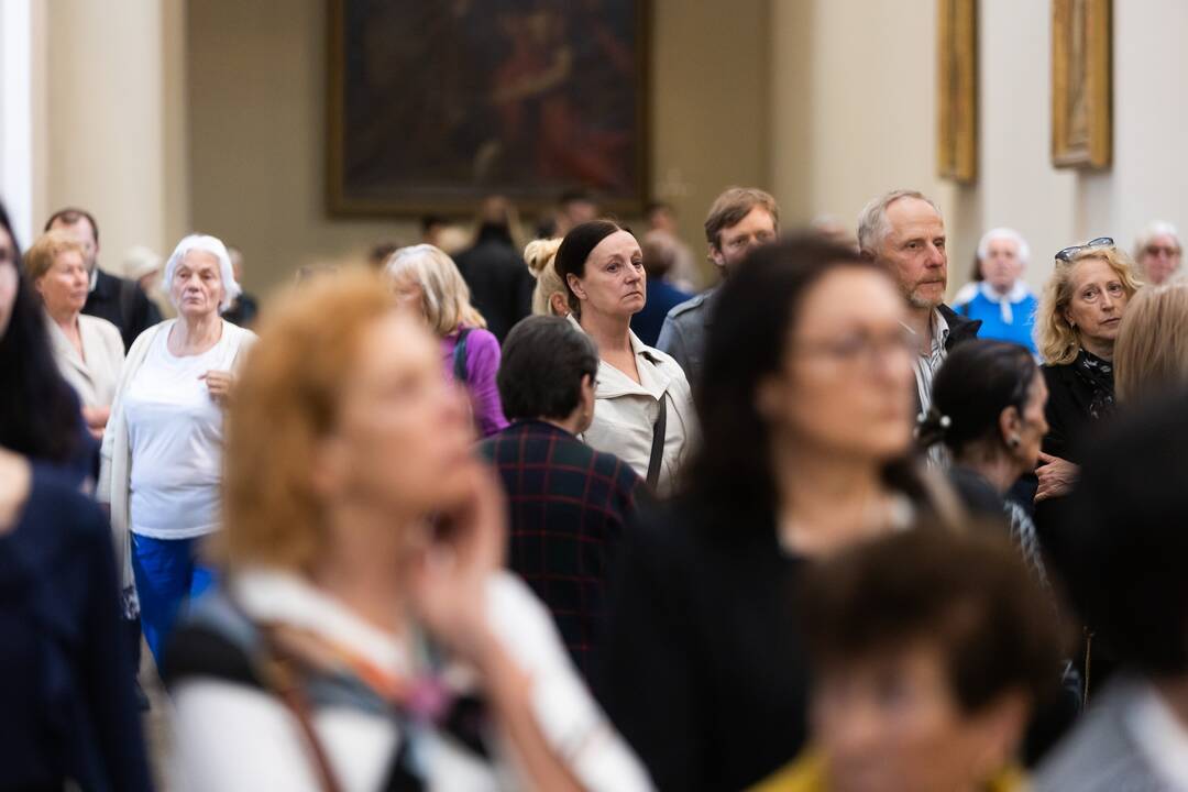A. Adamkienės laidotuvės