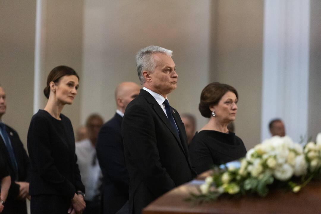 A. Adamkienės laidotuvės