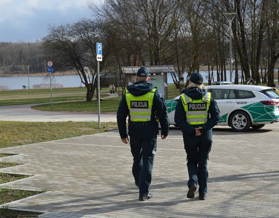 Šeštadienį policija gavo 332 pranešimus apie karantino pažeidimus