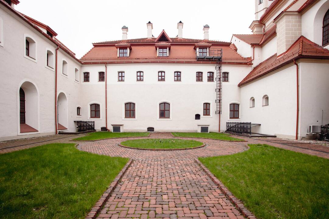 Atsinaujinęs Vilniaus bernardinių vienuolynas
