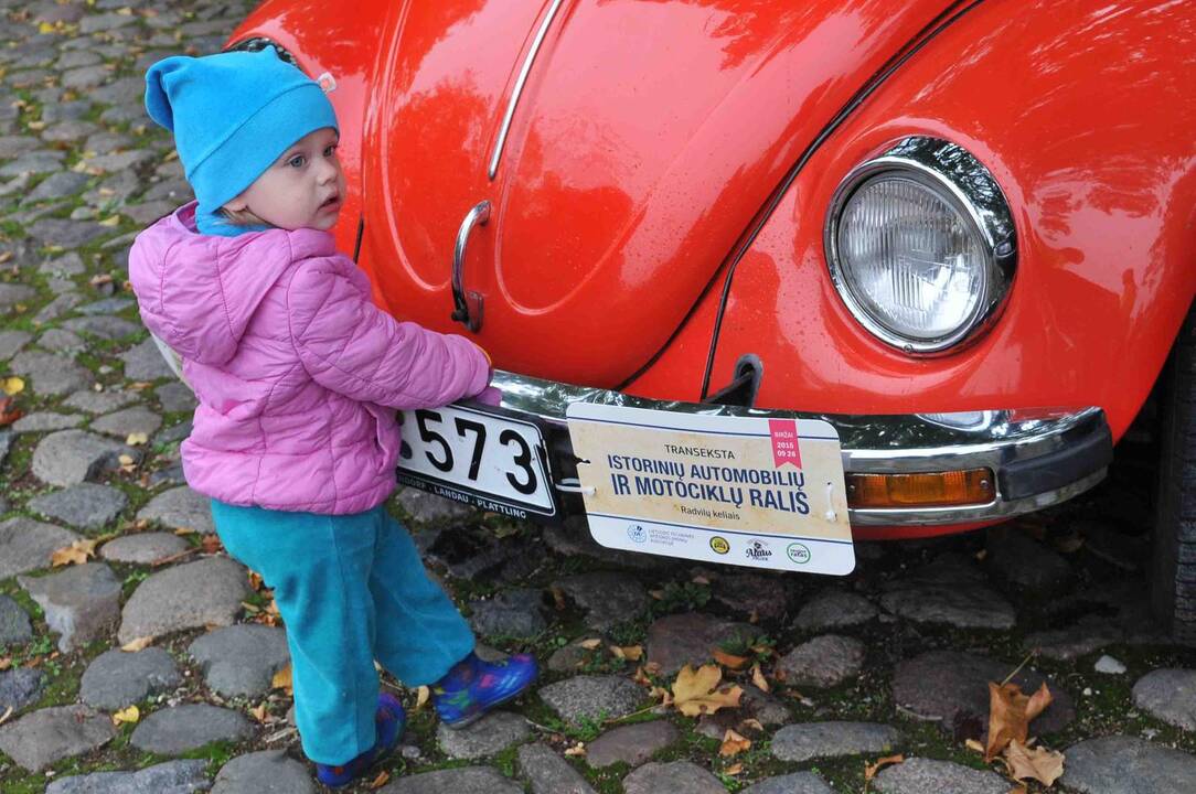 Istorinių automobilių ralis Radvilų keliu