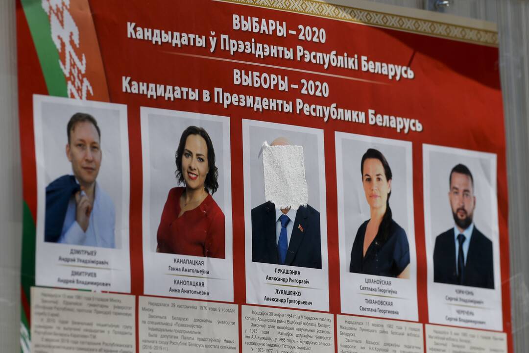 Minske prie Lietuvos ambasados buvo sulaikyta kandidatės į prezidentus patikėtinė