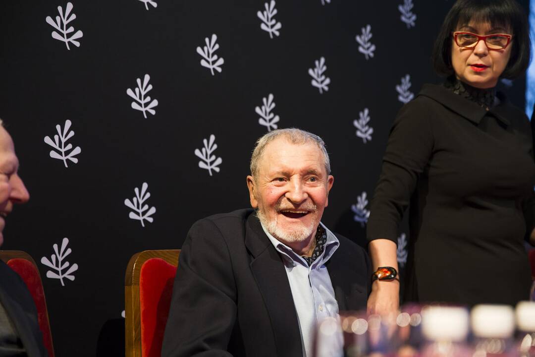 Išleista knyga apie garsųjį operos solistą V. Daunorą