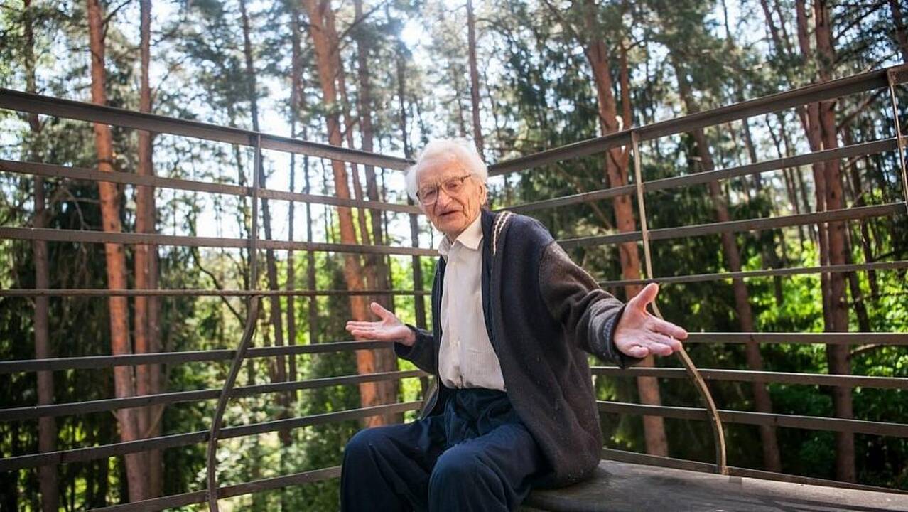 Atkurtos Lietuvos valstybės šimtmetis atgims senolių lūpose