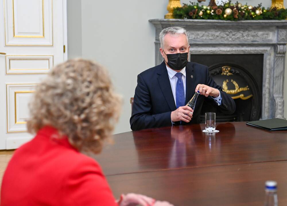 G. Nausėda susitinka su kandidate į ministrus A. Armonaite