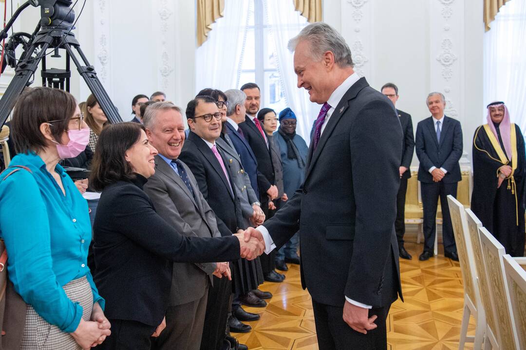 Prezidentas susitiko su užsienio ambasadoriais