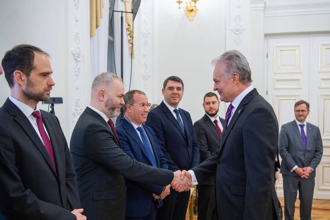 Prezidentas susitiko su užsienio ambasadoriais