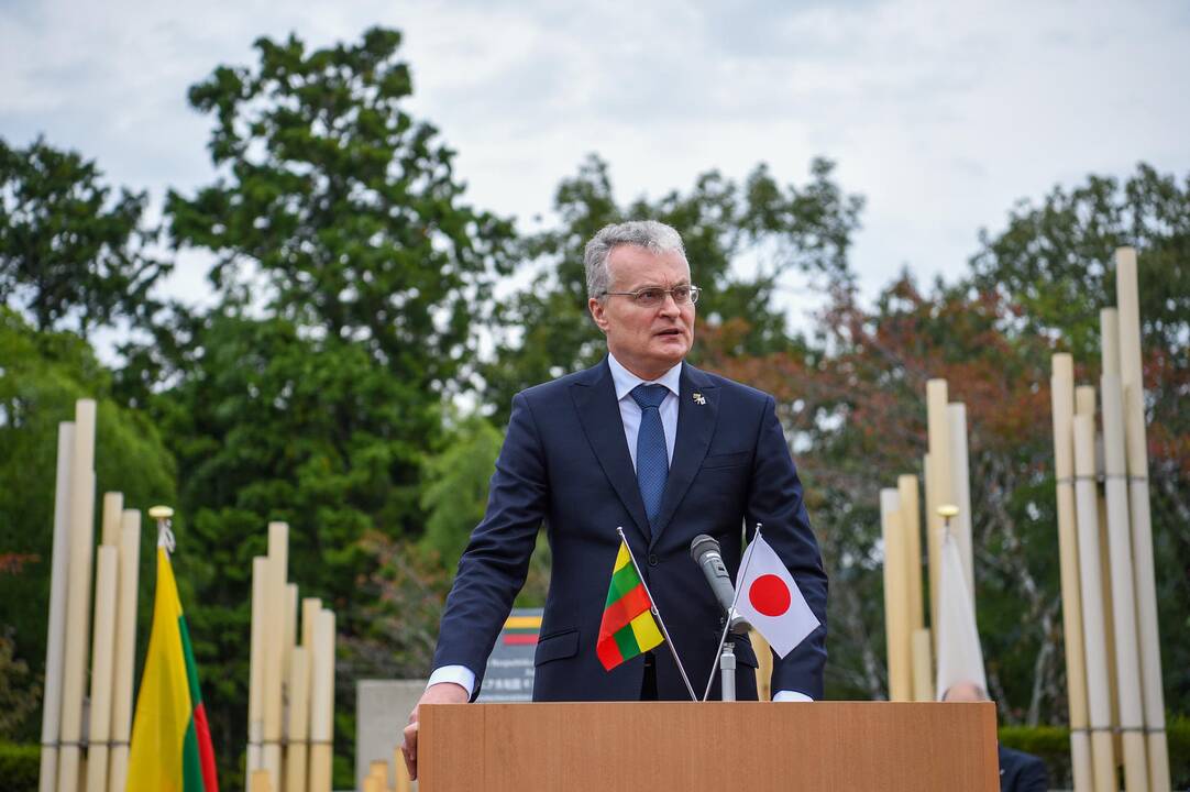 G. Nausėda pagerbė Č. Sugiharos atminimą
