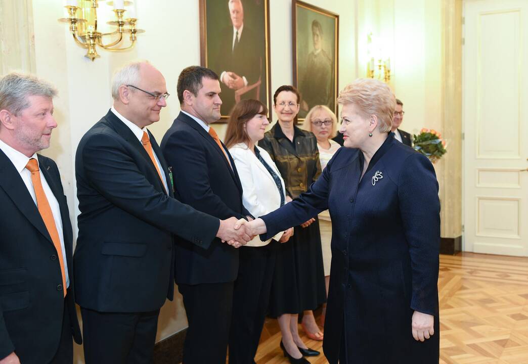 Prezidentė susitinko su ES užsienio šalių ambasadoriais