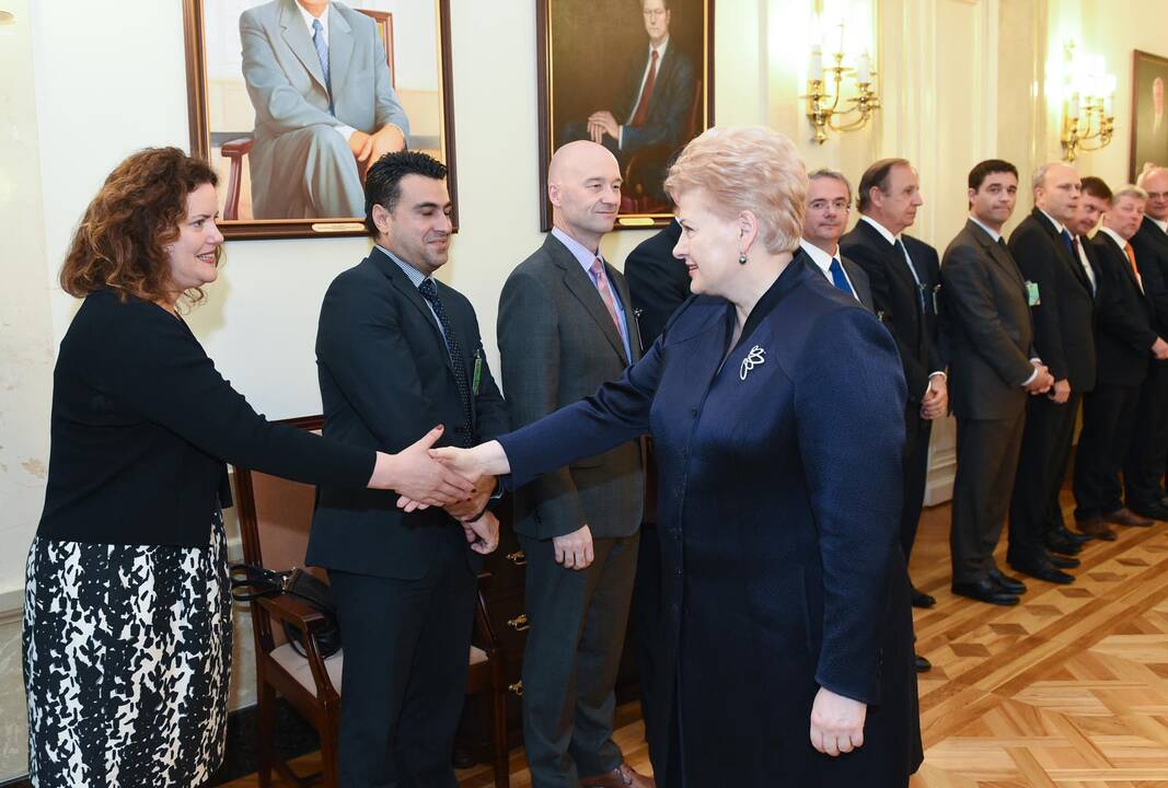 Prezidentė susitinko su ES užsienio šalių ambasadoriais