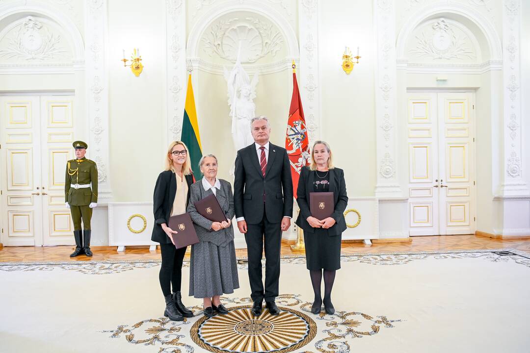 Prezidentas įteikė Žūvančiųjų gelbėjimo kryžius
