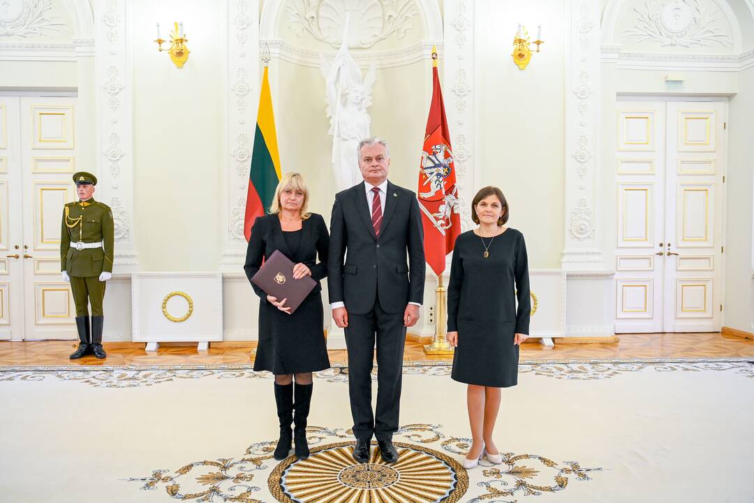 Prezidentas įteikė Žūvančiųjų gelbėjimo kryžius