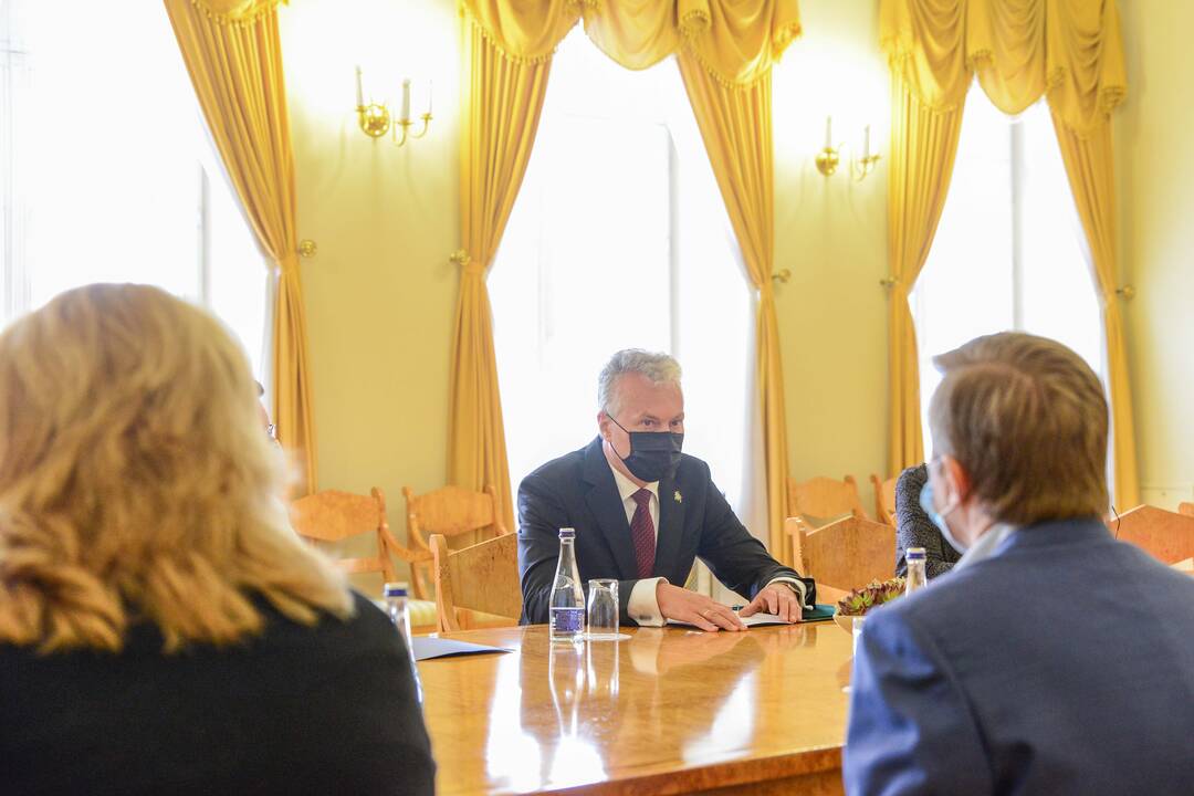 Prezidentas susitiko su partijų lyderiais