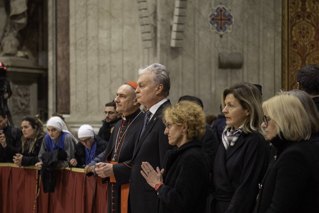 G. Nausėda dalyvauja popiežiaus emerito atsisveikinimo ceremonijoje