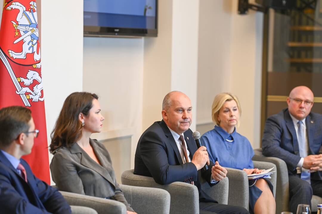 Prezidentas atidarė Regionų forumą