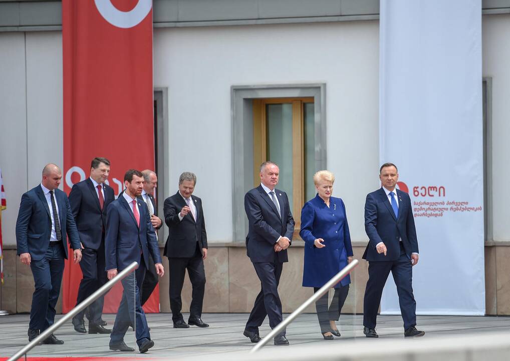 Prezidentė dalyvauja Sakartvelo šimtmečio renginiuose