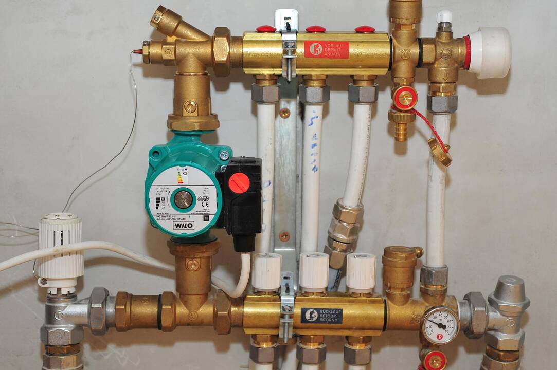 Klaipėdos daugiabučio gyventojai sukilo prieš šilumos tiekėjus