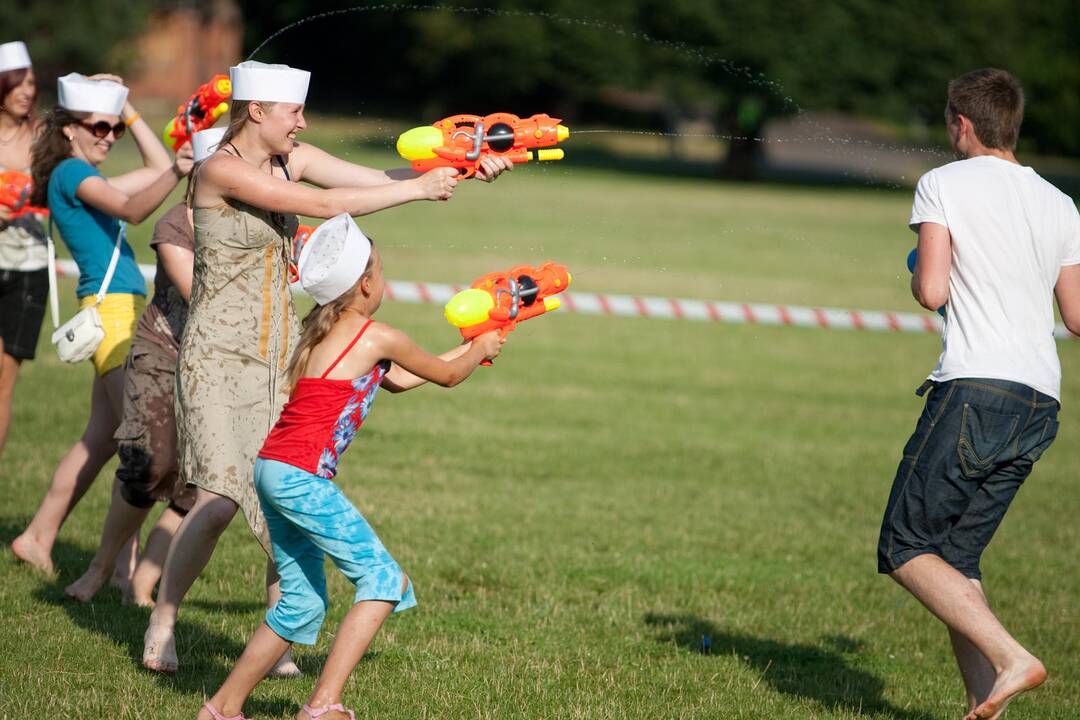 Dėl karščių savaitgalio festivalių renginiai nukeliami nebus