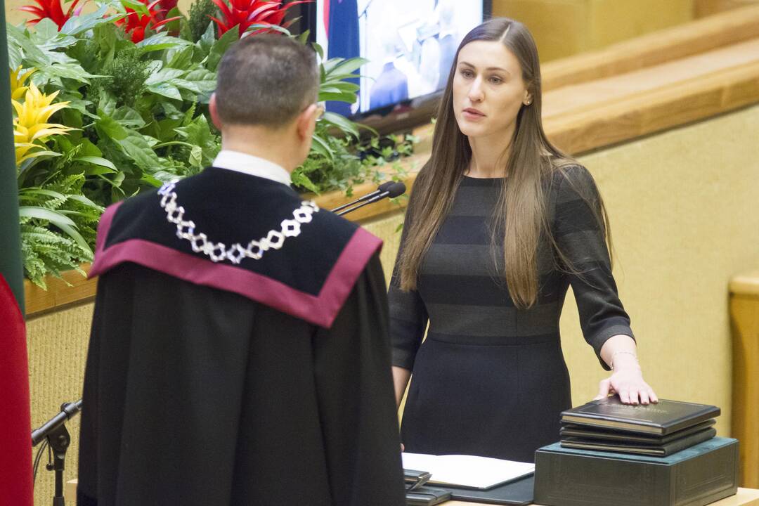 Naujas Seimas susirinko į pirmąjį posėdį