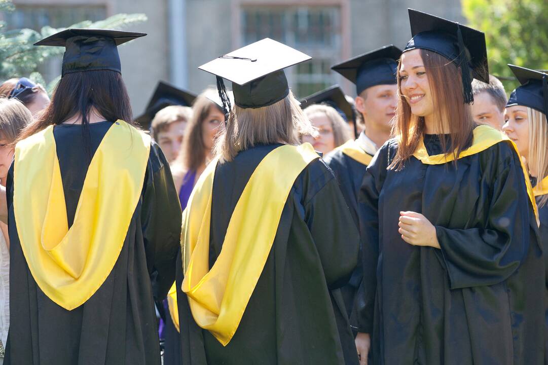 Užsieniečiai studijuoti į Lietuvą nebesiveržia