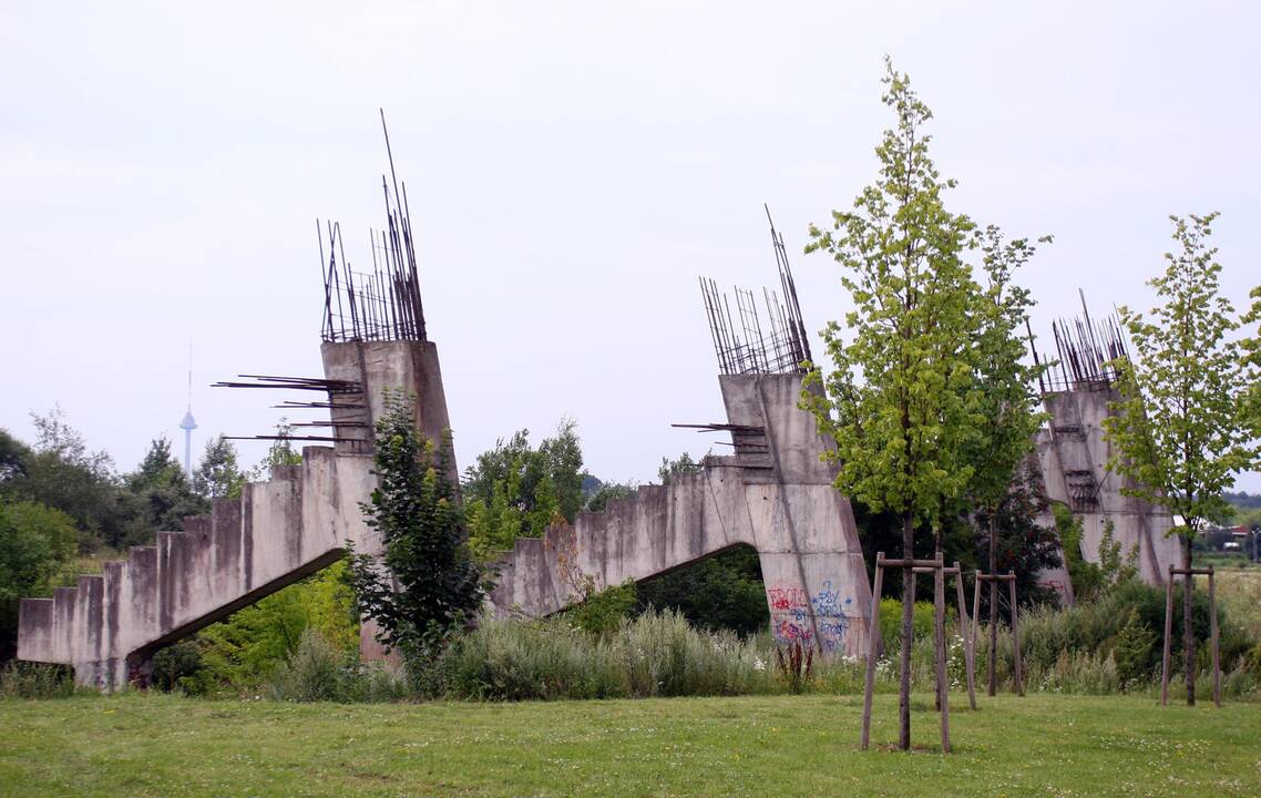 Lenkų „Budimex“ dalyvaus konkurse, jei bus pratęstas terminas