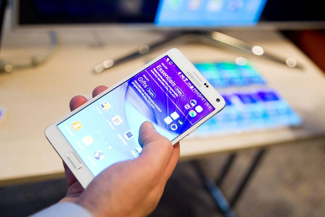 Pritarta siūlymui įpareigoti registruoti išankstinio mokėjimo SIM korteles