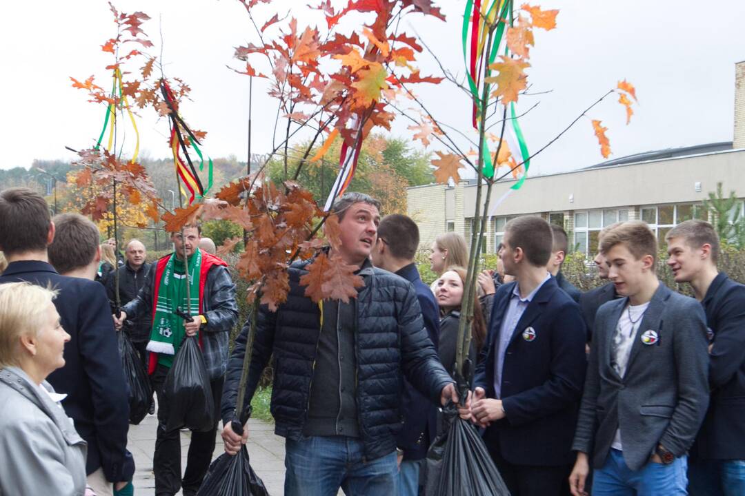 Prie Senvagės gimnazijos statys naują stadioną