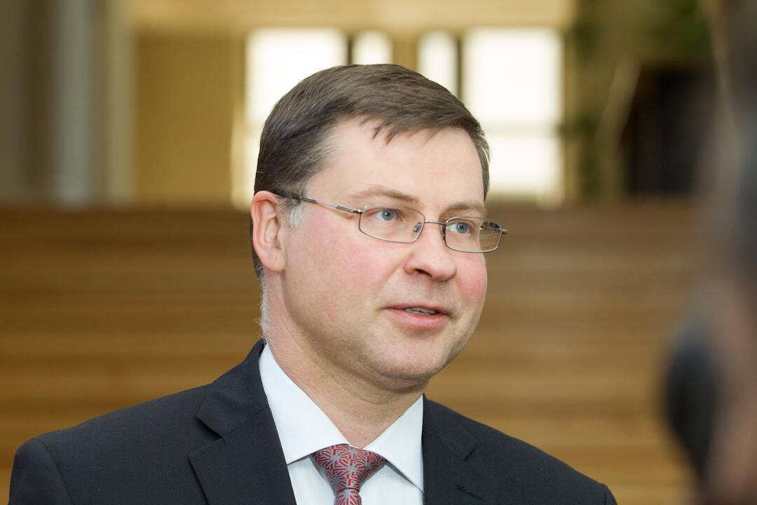 V. Dombrovskis: konkurencingumui užtikrinti reikia keisti švietimo sistemą