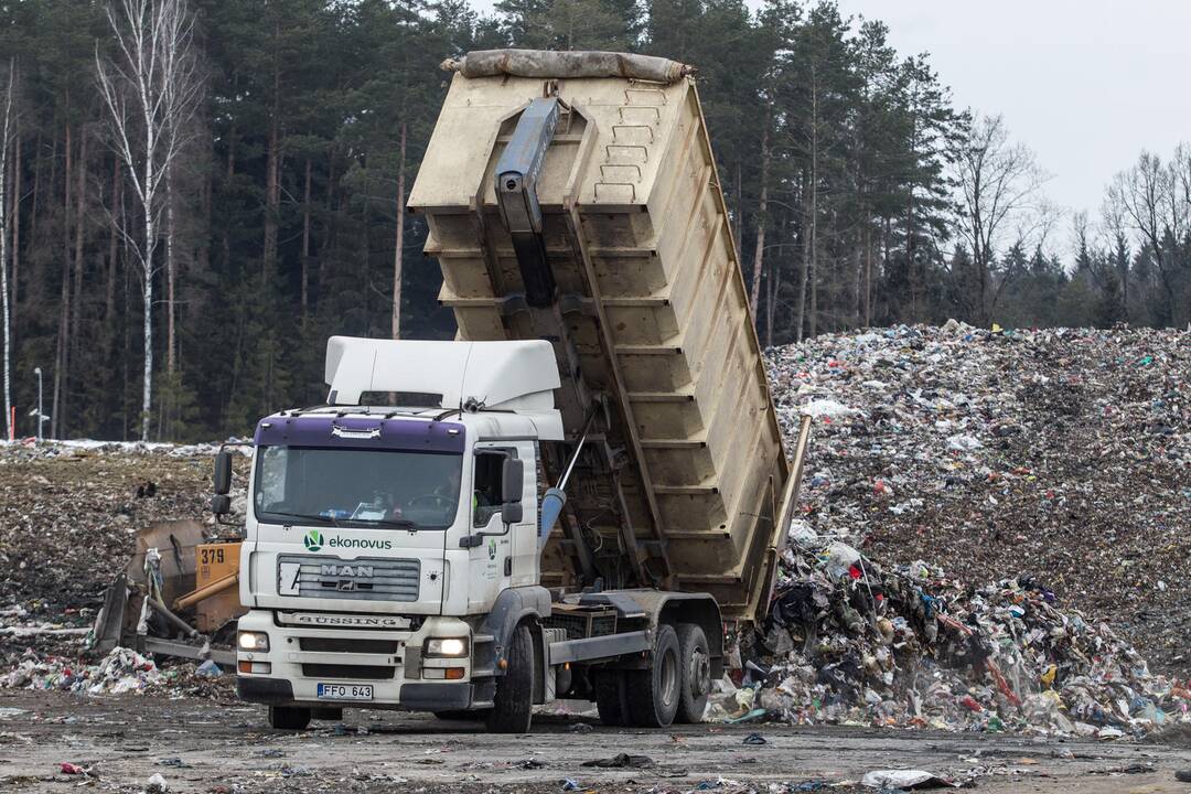 Seimas – prieš didesnį mokestį už aplinkos teršimą atliekas gabenant į sąvartynas