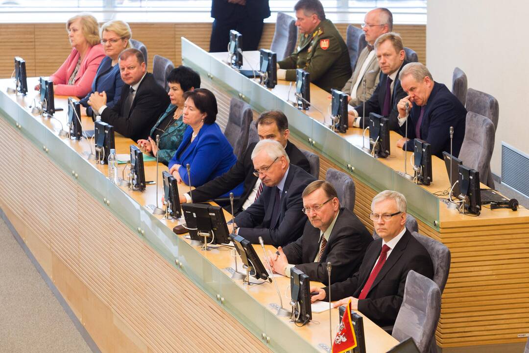 Vyriausybės veiklos ataskaita: opozicija peikė, valdantieji išgyrė