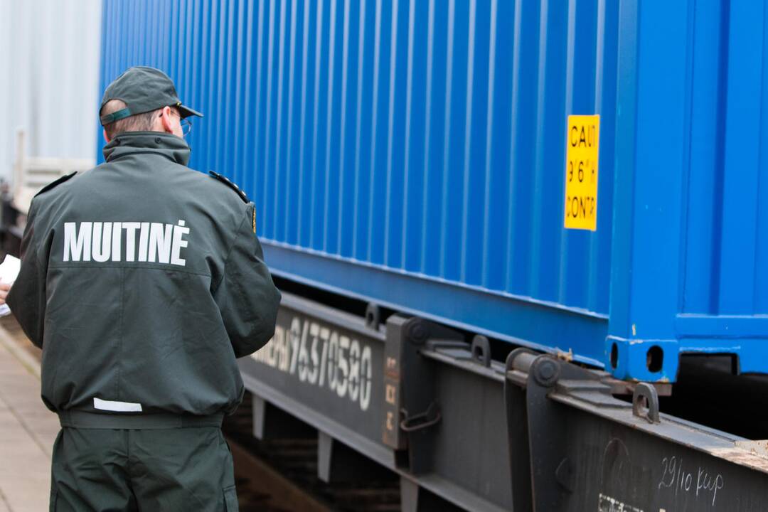 Lietuvos muitininkai švenčia tarptautinę muitinių dieną