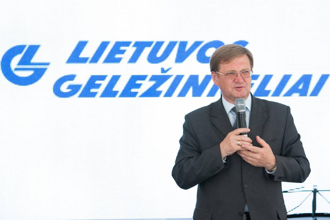 Atsistatydina „Lietuvos geležinkelių“ vadovas S. Dailydka