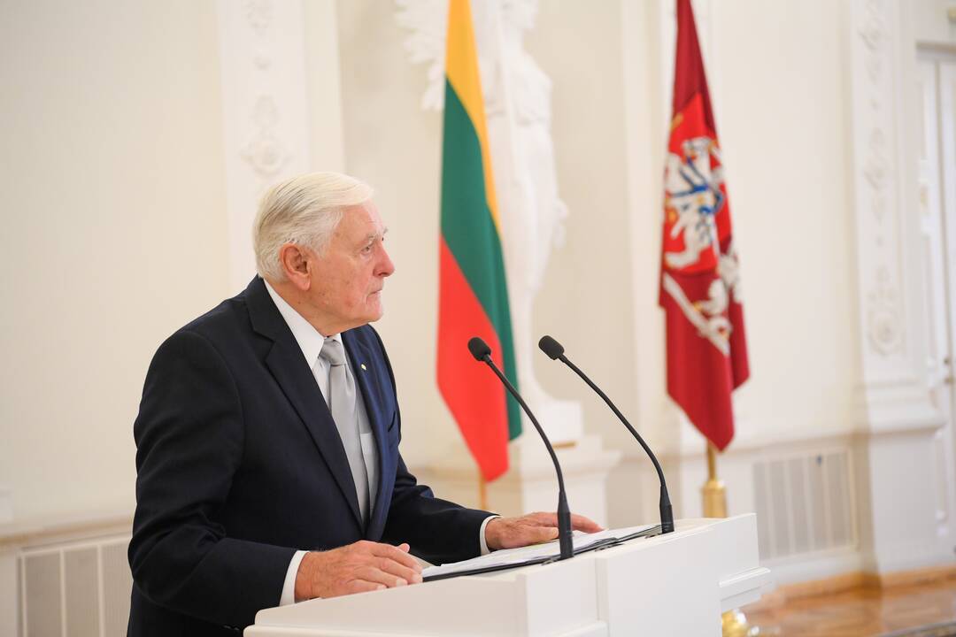 V. Adamkui įteiktas Lenkijos prezidento apdovanojimas
